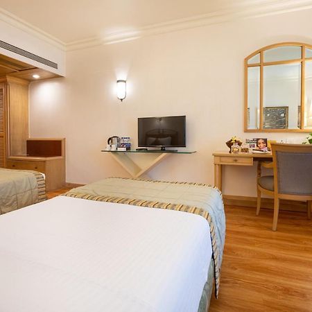 兰花酒店 孟买 外观 照片 A room at the Taj Bengal