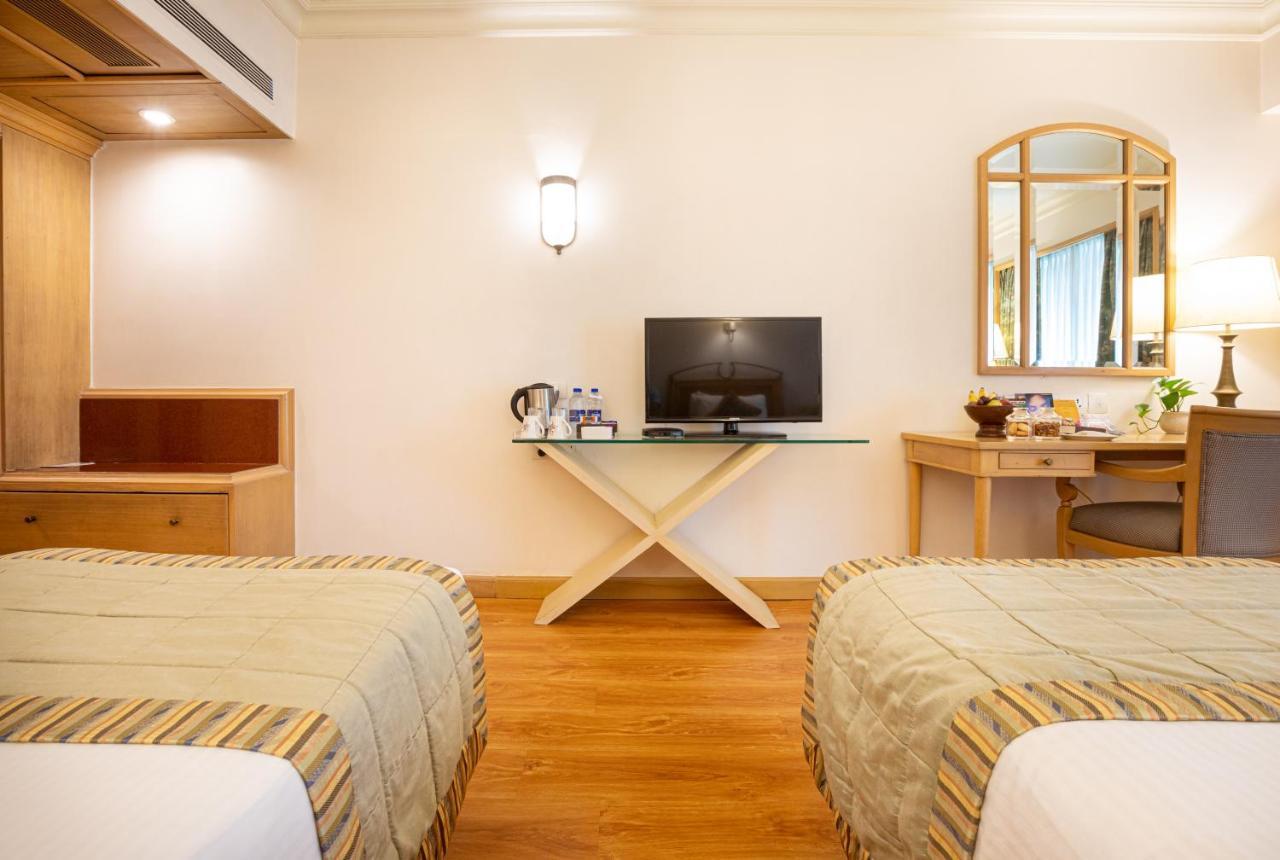 兰花酒店 孟买 外观 照片 A room at the hotel