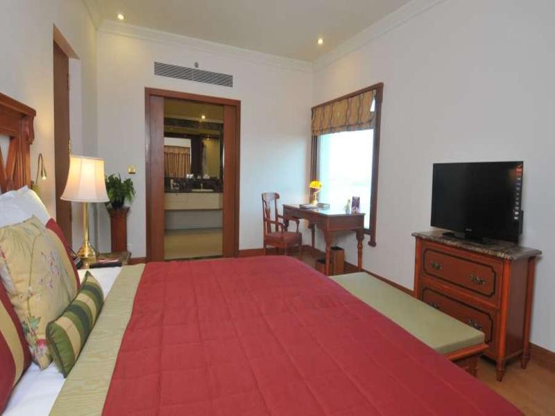兰花酒店 孟买 外观 照片 A room at the hotel