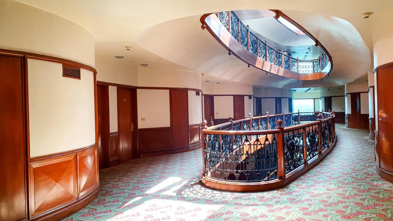 兰花酒店 孟买 外观 照片 Interior of the hotel